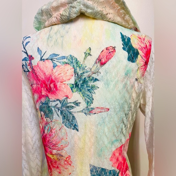 Bright Spring/Floral Lace Open Front Cardigan, XL - Picture 7 of 7